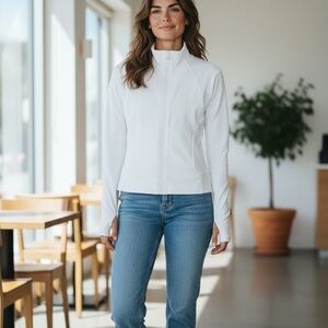 Yogalicious Lux Women's White cross train everyday  Zip-Up Jacket Size XL. New